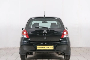 Хетчбэк Toyota Vitz 2010 года, 649000 рублей, Красноярск