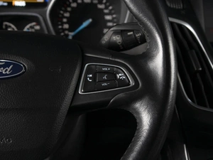 Седан Ford Focus 2017 года, 1070000 рублей, Омск