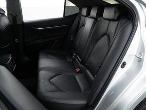 Седан Toyota Camry 2021 года, 2847077 рублей, Москва