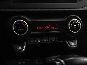 Седан Kia Rio 2021 года, 1709000 рублей, Тюмень