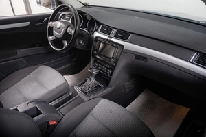 Лифтбек Skoda Superb 2012 года, 1049000 рублей, Томск