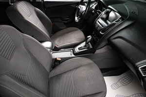 Седан Ford Focus 2019 года, 1389000 рублей, Сургут