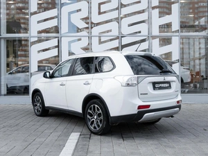 Внедорожник Mitsubishi Outlander 2014 года, 1353000 рублей, Ставрополь