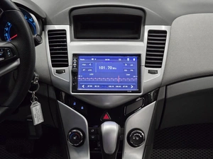 Седан Chevrolet Cruze 2010 года, 635000 рублей, Красноярск