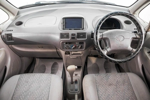 Минивэн Toyota Corolla Spacio 2000 года, 399000 рублей, Барнаул