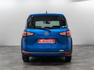 Минивэн Toyota Sienta 2019 года, 1700000 рублей, Красноярск