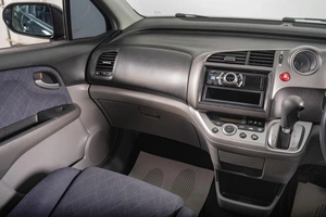 Минивэн Honda Stream 2011 года, 1099000 рублей, Томск