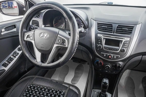 Хетчбэк Hyundai Solaris 2016 года, 1319000 рублей, Барнаул