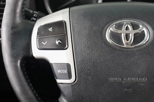 Внедорожник Toyota Land Cruiser 2013 года, 3639000 рублей, Пермь