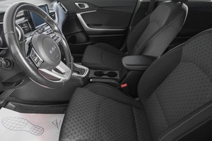 Хетчбэк Kia Ceed 2019 года, 1689000 рублей, Кемерово