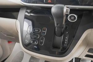 Хетчбэк Nissan Dayz Roox 2017 года, 749000 рублей, Барнаул
