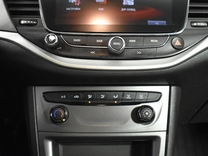 Хетчбэк Opel Astra 2019 года, 898100 рублей, Казань