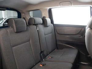 Минивэн Toyota Sienta 2019 года, 1240000 рублей, Омск