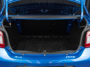 Седан Renault Logan Stepway 2018 года, 669000 рублей, Тюмень