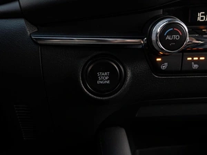 Хетчбэк Mazda 3 2019 года, 2140000 рублей, Краснодар