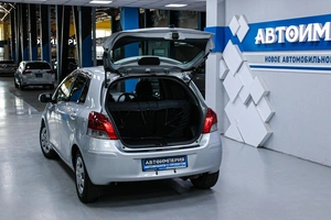 Хетчбэк Toyota Vitz 2008 года, 668000 рублей, Солонцы