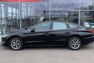 Седан Hyundai Sonata 2020 года, 2390000 рублей, Солонцы