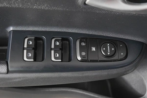 Седан Kia Rio 2017 года, 1549000 рублей, Кемерово