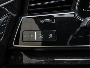 Внедорожник Audi Q8 2019 года, 5790000 рублей, Краснодар