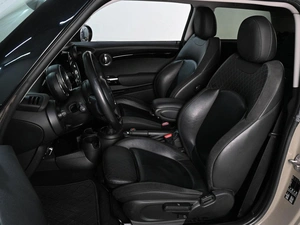 Хетчбэк MINI Cooper 2019 года, 1990000 рублей, Аксай