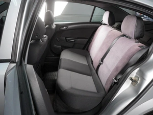 Седан Opel Astra 2013 года, 880000 рублей, Красный Пахарь