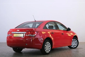 Седан Chevrolet Cruze 2013 года, 599000 рублей, Омск