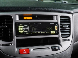 Хетчбэк Kia Rio 2006 года, 649000 рублей, Воронеж