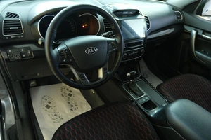 Внедорожник Kia Sorento 2018 года, 2489000 рублей, Омск