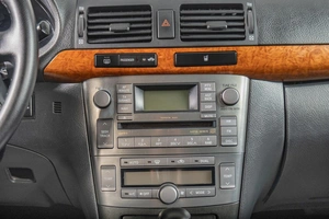 Седан Toyota Avensis 2008 года, 959000 рублей, Томск