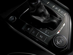Внедорожник Volkswagen Tiguan 2017 года, 2414000 рублей, Воронеж
