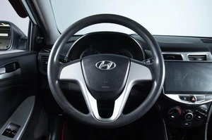 Хетчбэк Hyundai Solaris 2014 года, 929000 рублей, Челябинск