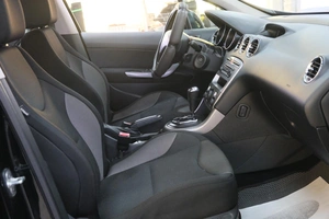Хетчбэк Peugeot 308 2010 года, 549000 рублей, Омск