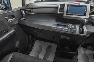Минивэн Honda Freed 2015 года, 1249000 рублей, Барнаул