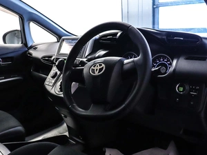 Минивэн Toyota Wish 2010 года, 1119000 рублей, Красноярск