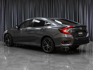 Седан Honda Civic 2018 года, 2139000 рублей, Тюмень