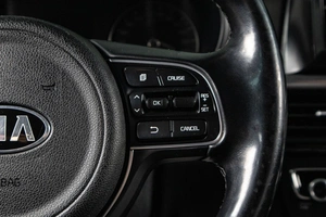 Седан Kia K5 2015 года, 1409000 рублей, Сургут