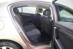 Седан Volkswagen Passat 2013 года, 1485000 рублей, Смоленск