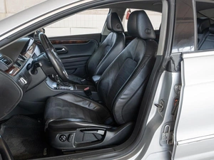 Седан Volkswagen Passat CC 2011 года, 1020000 рублей, Краснодар