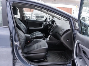 Универсал Kia Ceed 2014 года, 975000 рублей, Санкт-Петербург