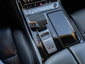 Седан Audi A8 2019 года, 5850000 рублей, Краснодар