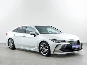 Седан Toyota Avalon 2022 года, 3998999 рублей, Москва