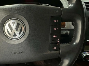 Внедорожник Volkswagen Touareg 2008 года, 1995000 рублей, Красноярск