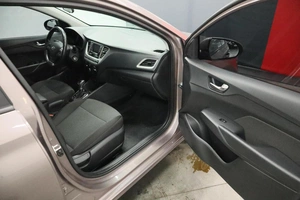 Седан Hyundai Solaris 2019 года, 1600000 рублей, Курск