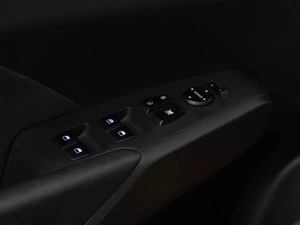 Седан Hyundai Solaris 2017 года, 1561077 рублей, Москва