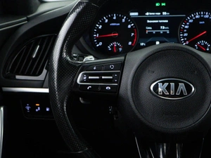 Лифтбек Kia Stinger 2019 года, 2198999 рублей, Москва