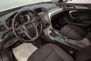 Седан Opel Insignia 2011 года, 779000 рублей, Челябинск