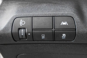 Седан Hyundai Elantra 2020 года, 1899000 рублей, Барнаул