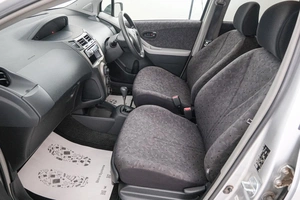 Хетчбэк Toyota Vitz 2010 года, 739000 рублей, Красноярск