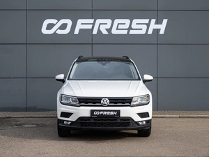 Внедорожник Volkswagen Tiguan 2020 года, 2860000 рублей, Краснодар