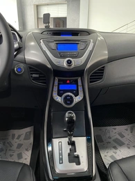 Седан Hyundai Avante 2011 года, 987000 рублей, Солонцы